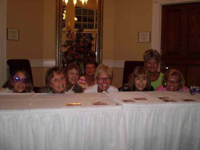 Vicki, Yvonne, Carole, Germaine, Joann, Jeanne, Vicki, Carol